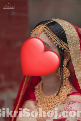 Heavy stone golden neckpiece